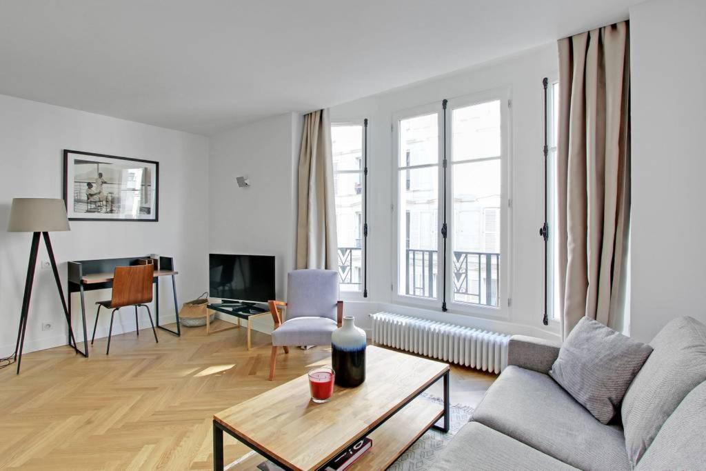 Pick A Flat'S Apartments In Saint Michel - Rue Du Sommerard Париж Экстерьер фото