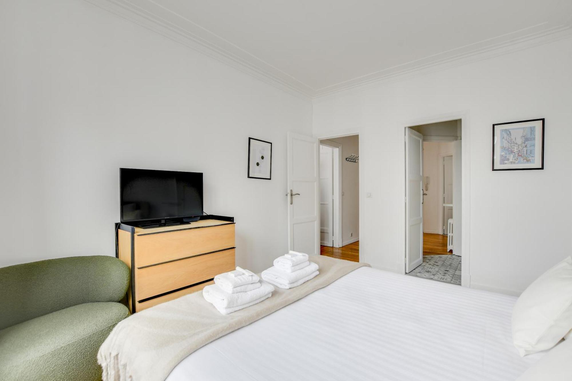 Pick A Flat'S Apartments In Saint Michel - Rue Du Sommerard Париж Экстерьер фото