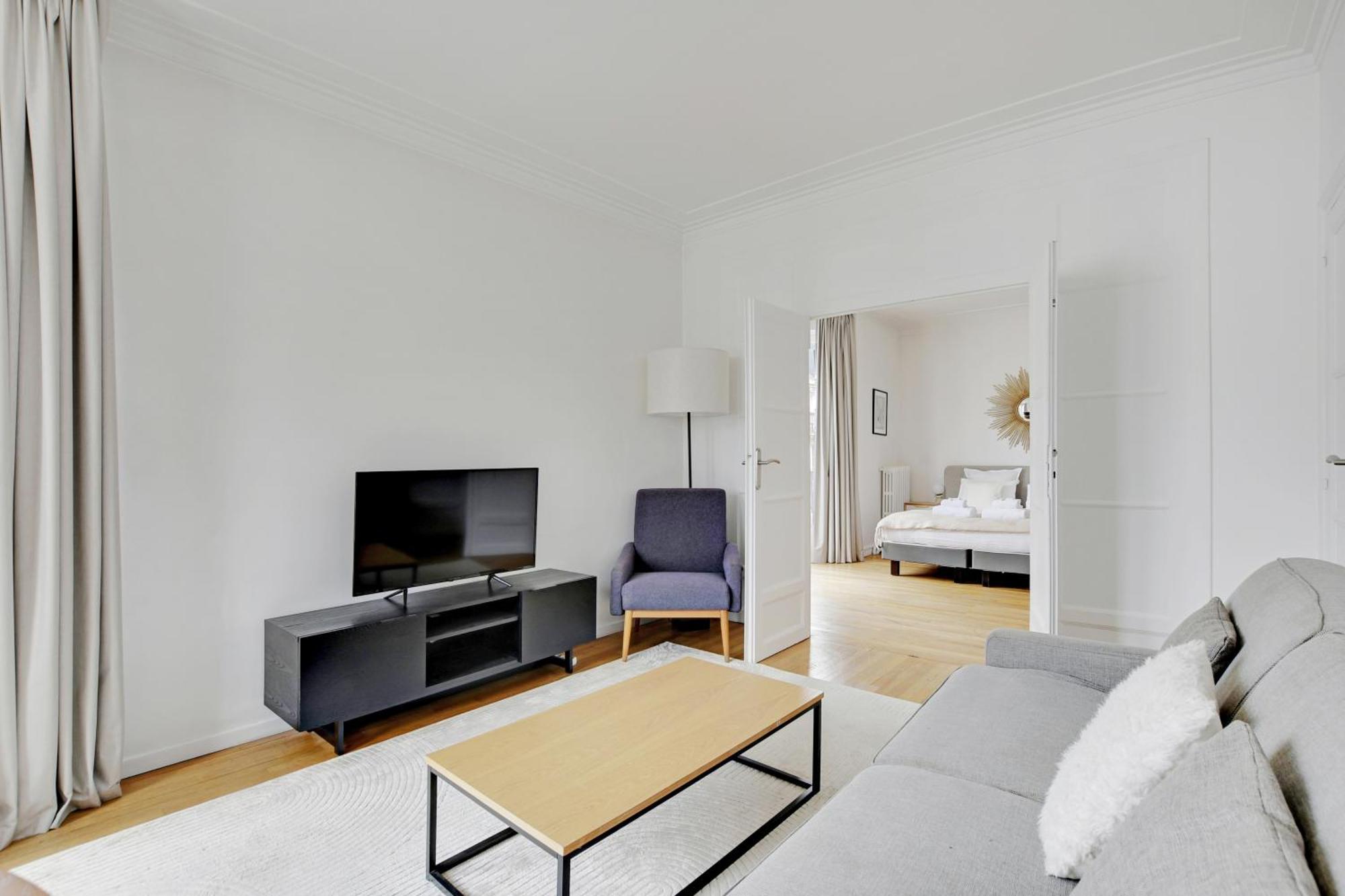 Pick A Flat'S Apartments In Saint Michel - Rue Du Sommerard Париж Экстерьер фото