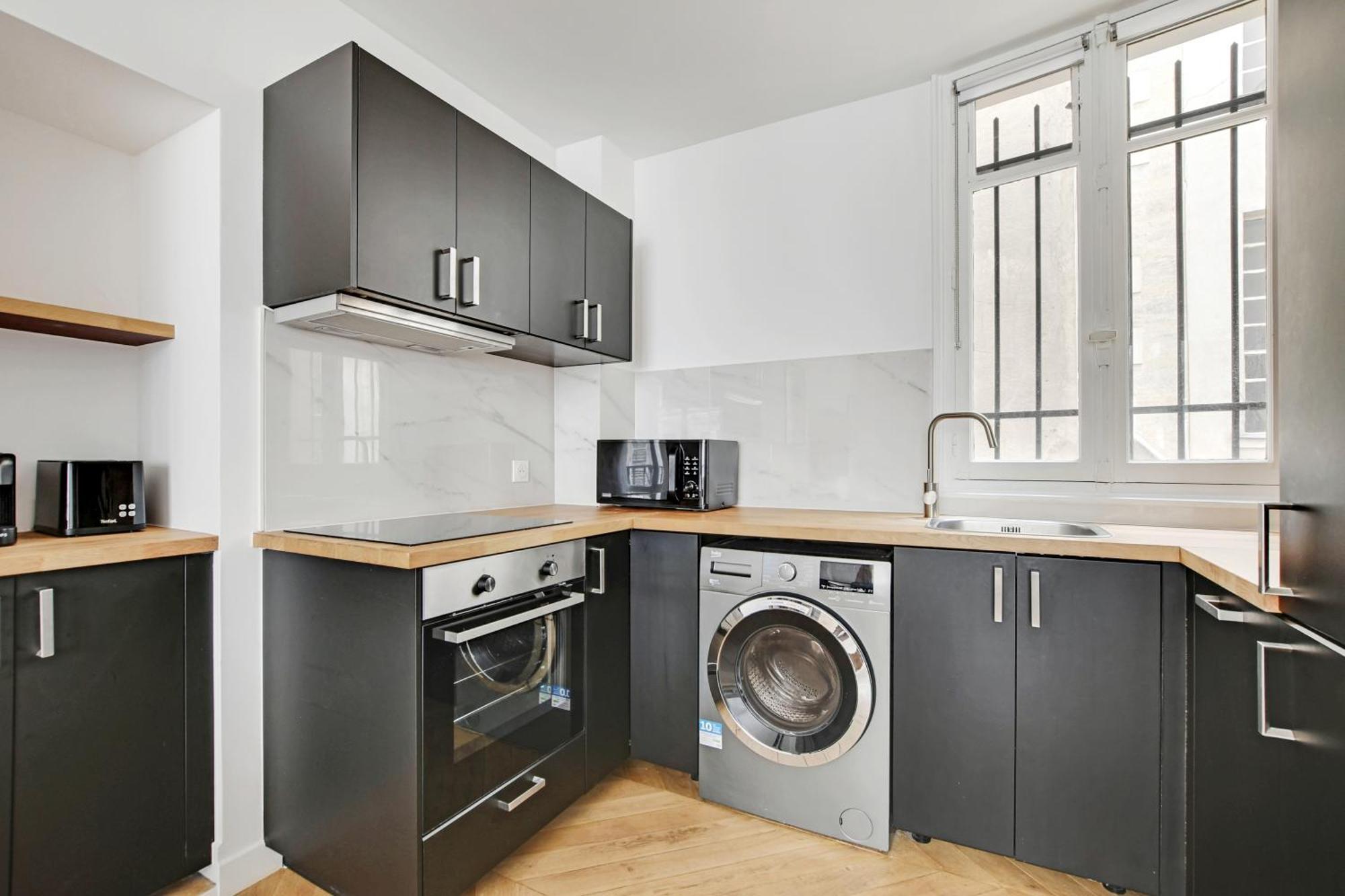 Pick A Flat'S Apartments In Saint Michel - Rue Du Sommerard Париж Экстерьер фото